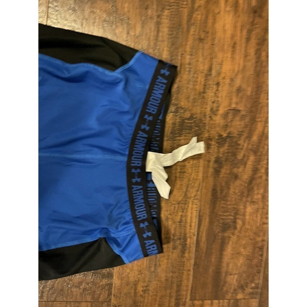 Under Armour Youth Heat Gear, Fitted Crop Leggings, Lg, Blue and Black - Picture 3 of 5